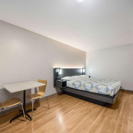 Motel 6-Laredo, Tx - North I-35 Exterior photo