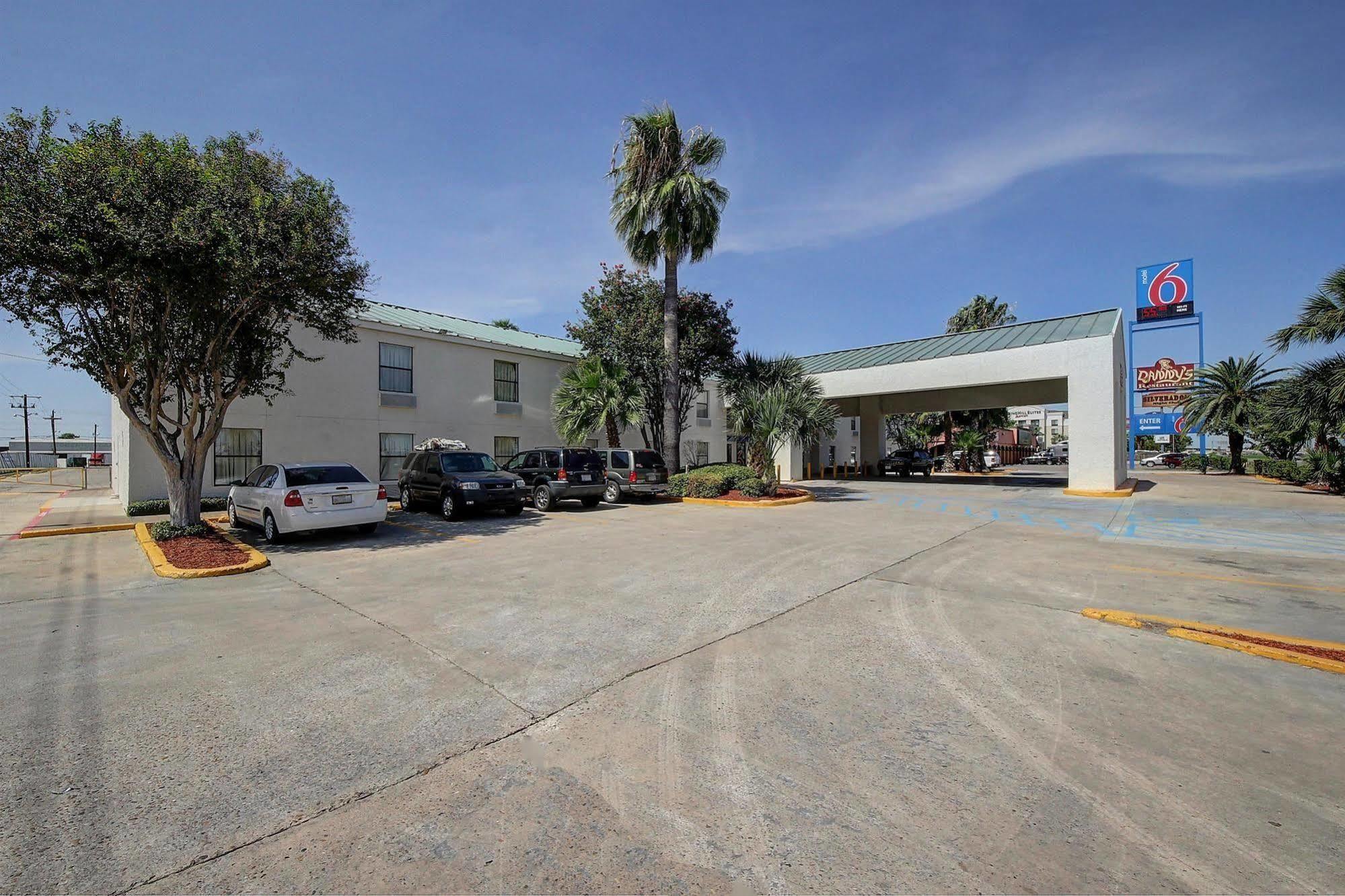 Motel 6-Laredo, Tx - North I-35 Exterior photo
